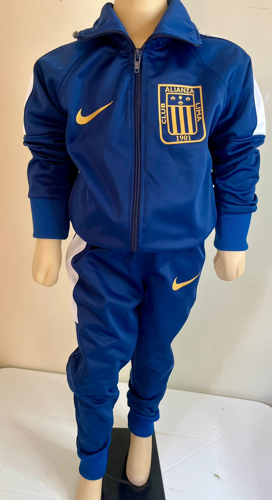 CONJUNTOS DEPORTIVOS "ALIANZA LIMA"
